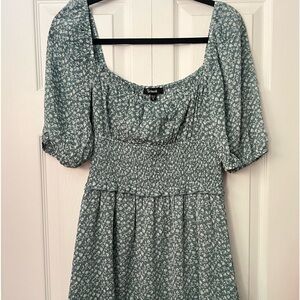 green mini dress - size medium
